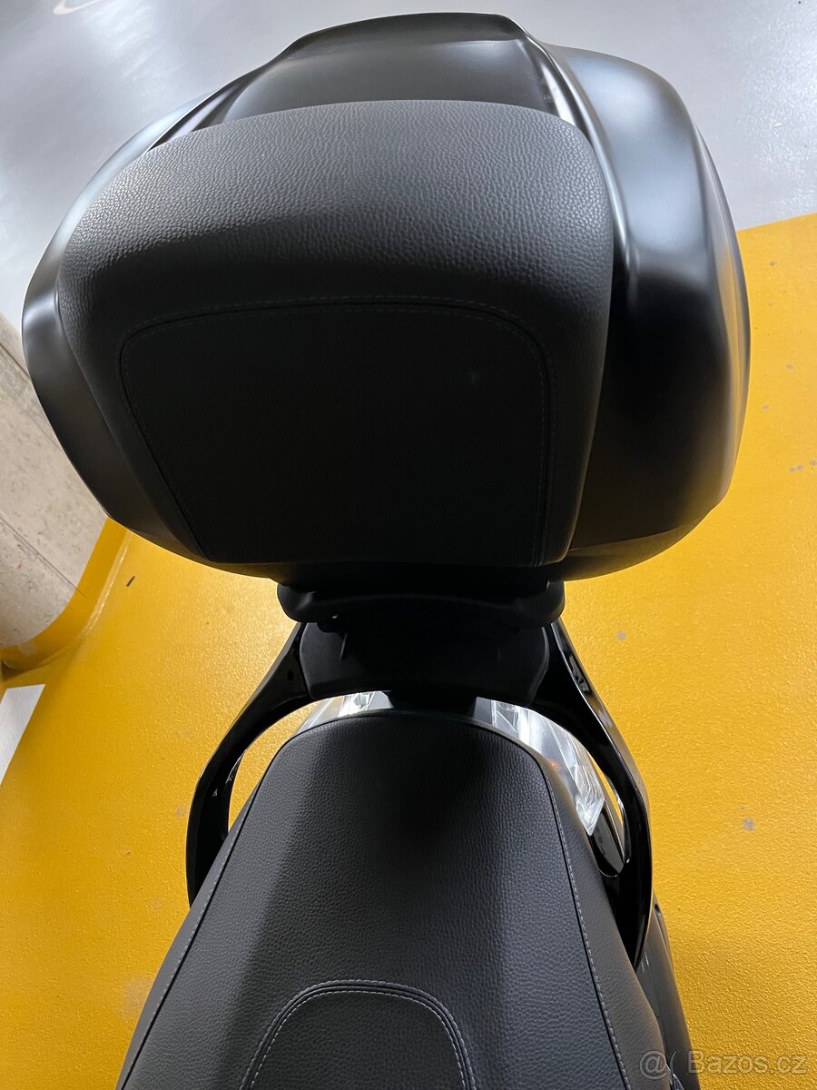 Piaggio Beverly 300 - 6