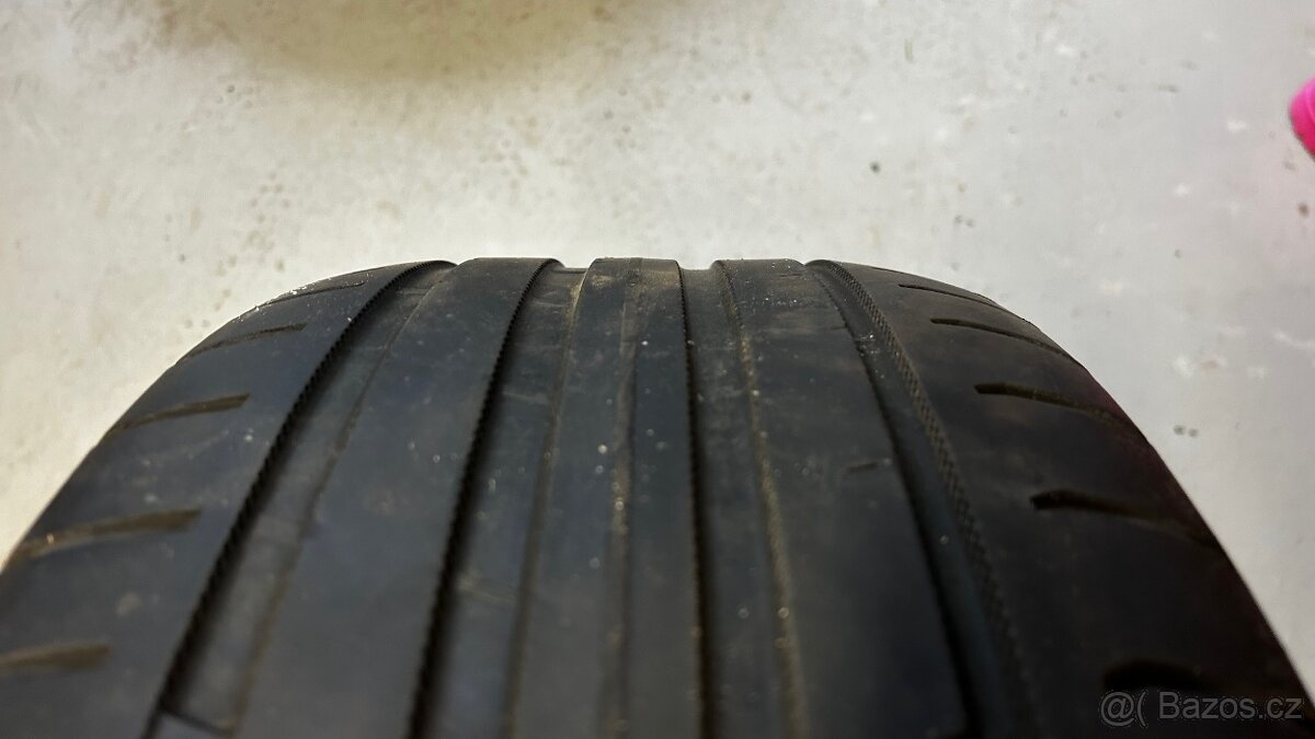 Nokian 225/45 R18 letní - 6