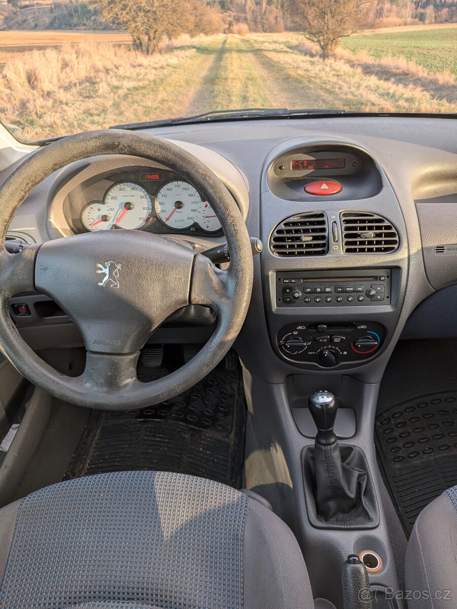 Peugeot 206 - 6