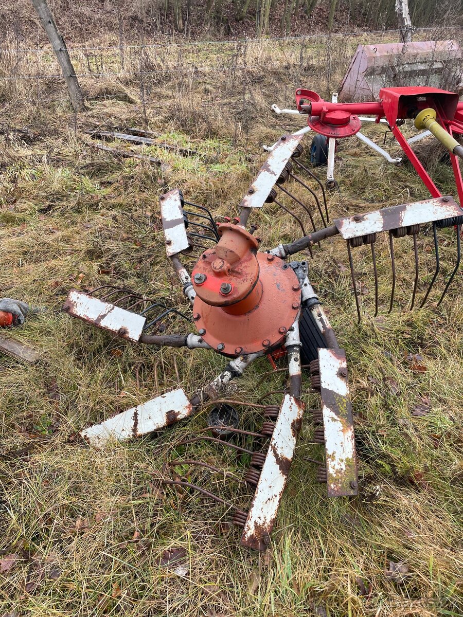 Nahrnovače ,řadkovače a sekačka - 6