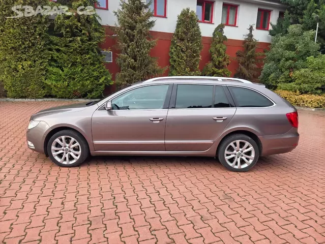 Superb 2.0 TDI 125kW Elegance DSG,tažné,xenon,navi - 6