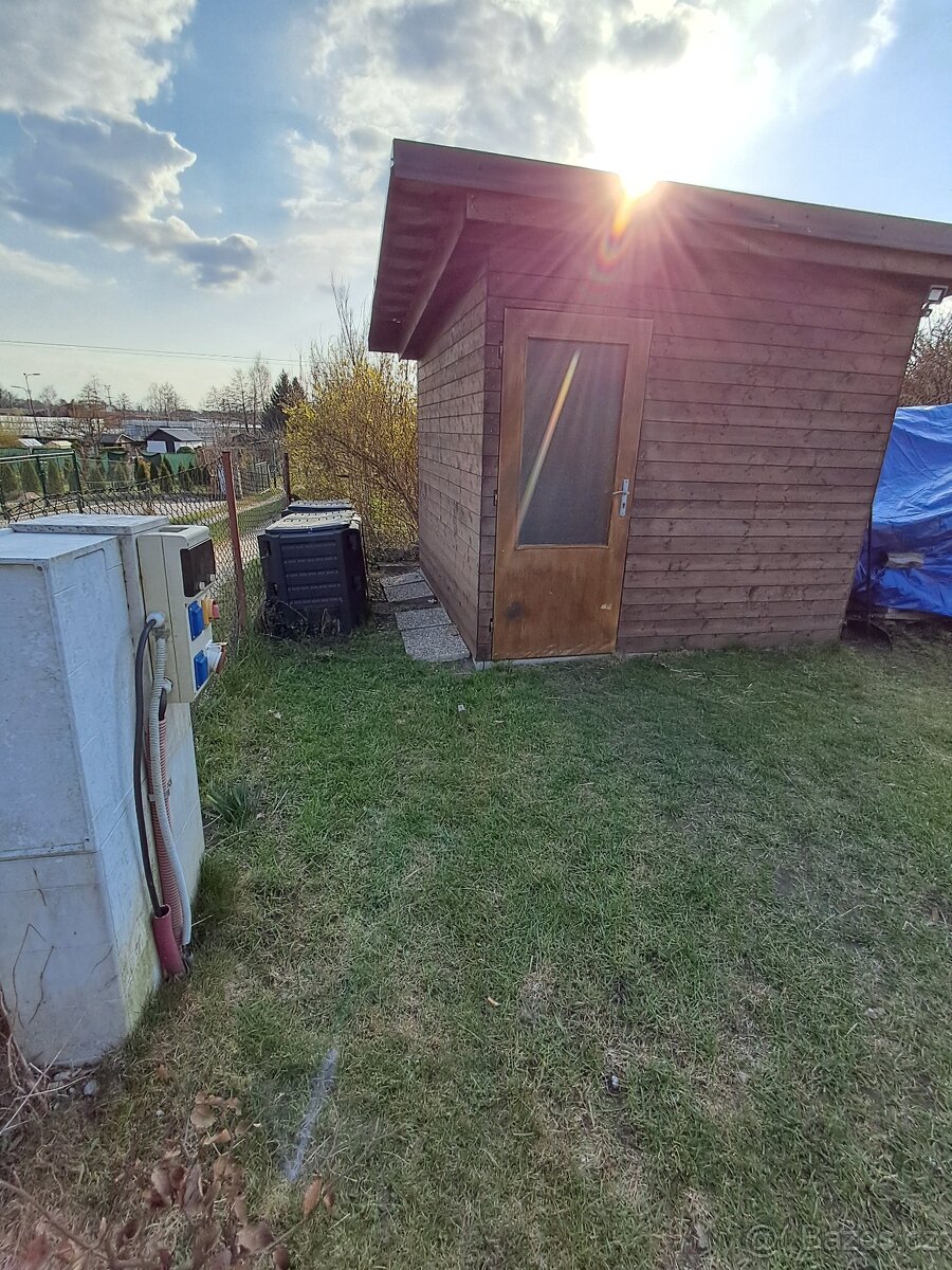 Domeček se zahradou - 6