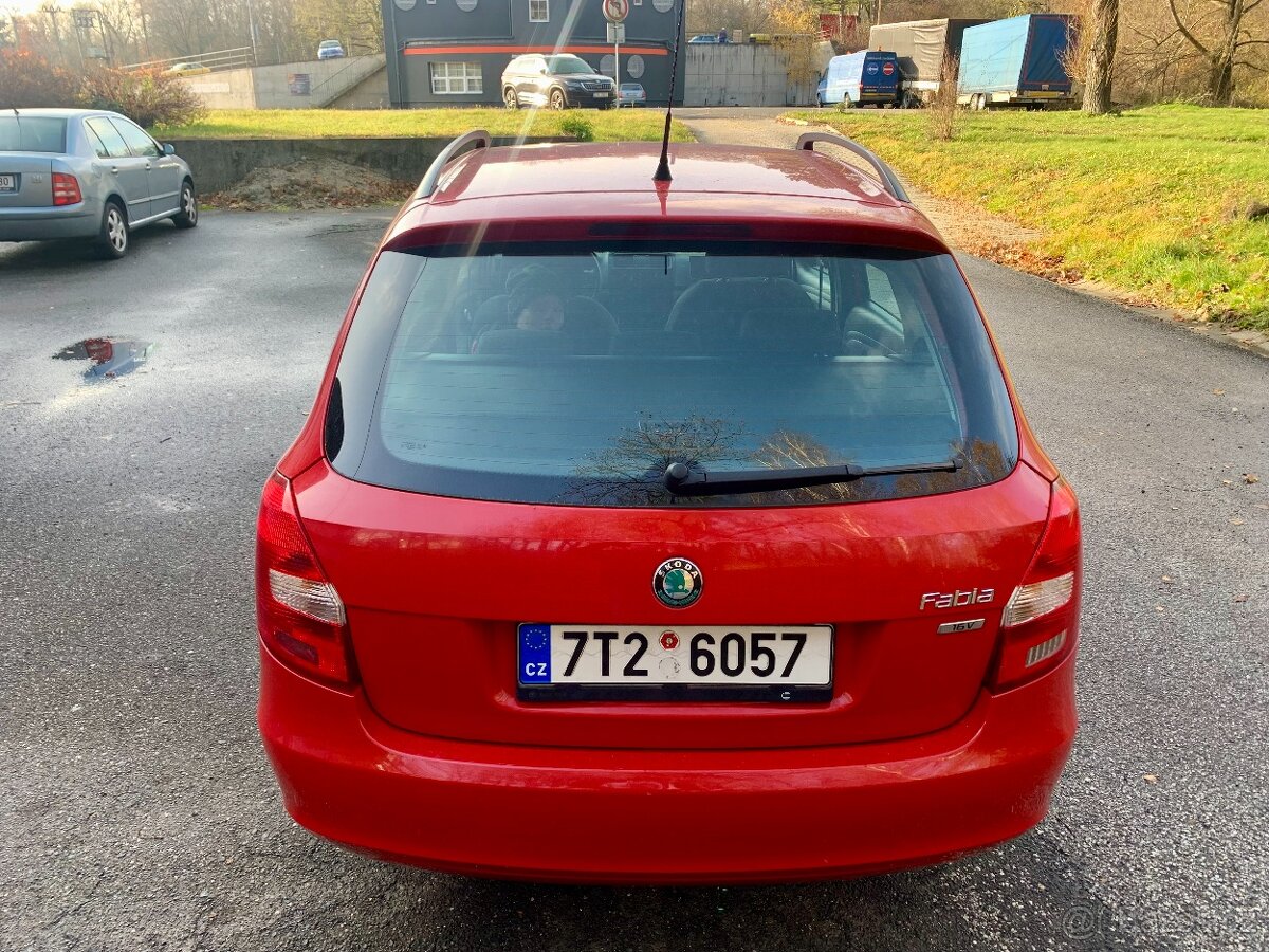 škoda fabia 1.4 16V kombi 113tkm,2011,serviska krásná - 6