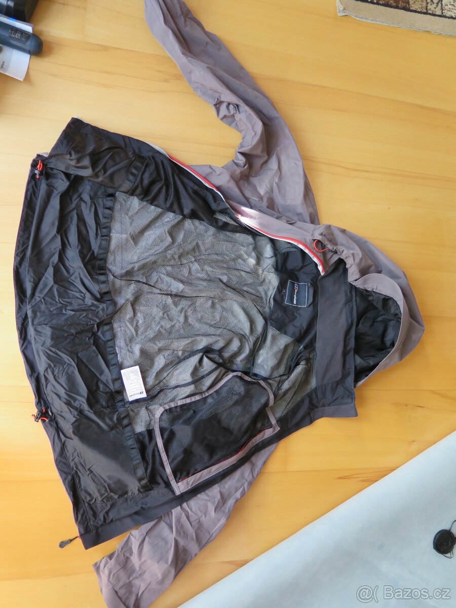 bunda orig. goretex s kapucí zn. Berghaus, vel. S,nepoškozen - 6
