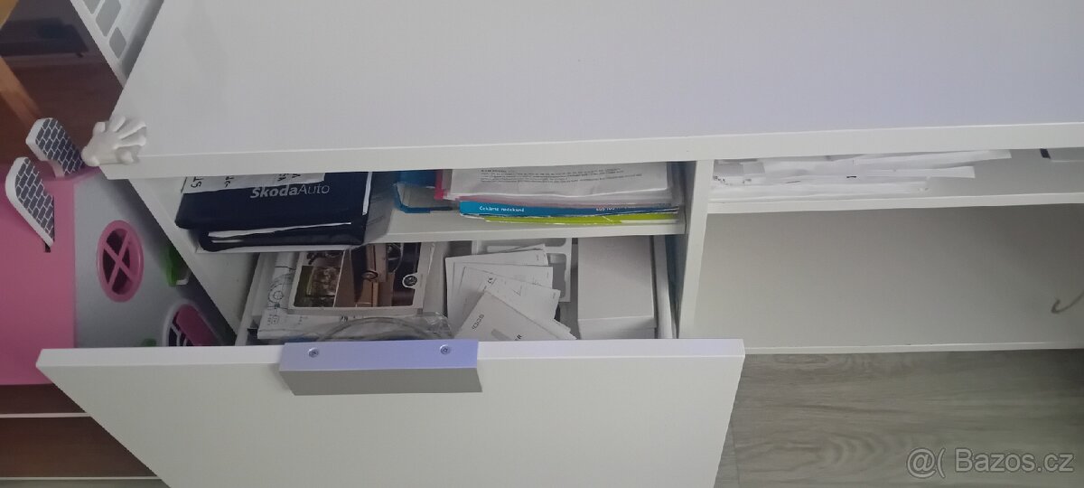 Televizní stolek - 6