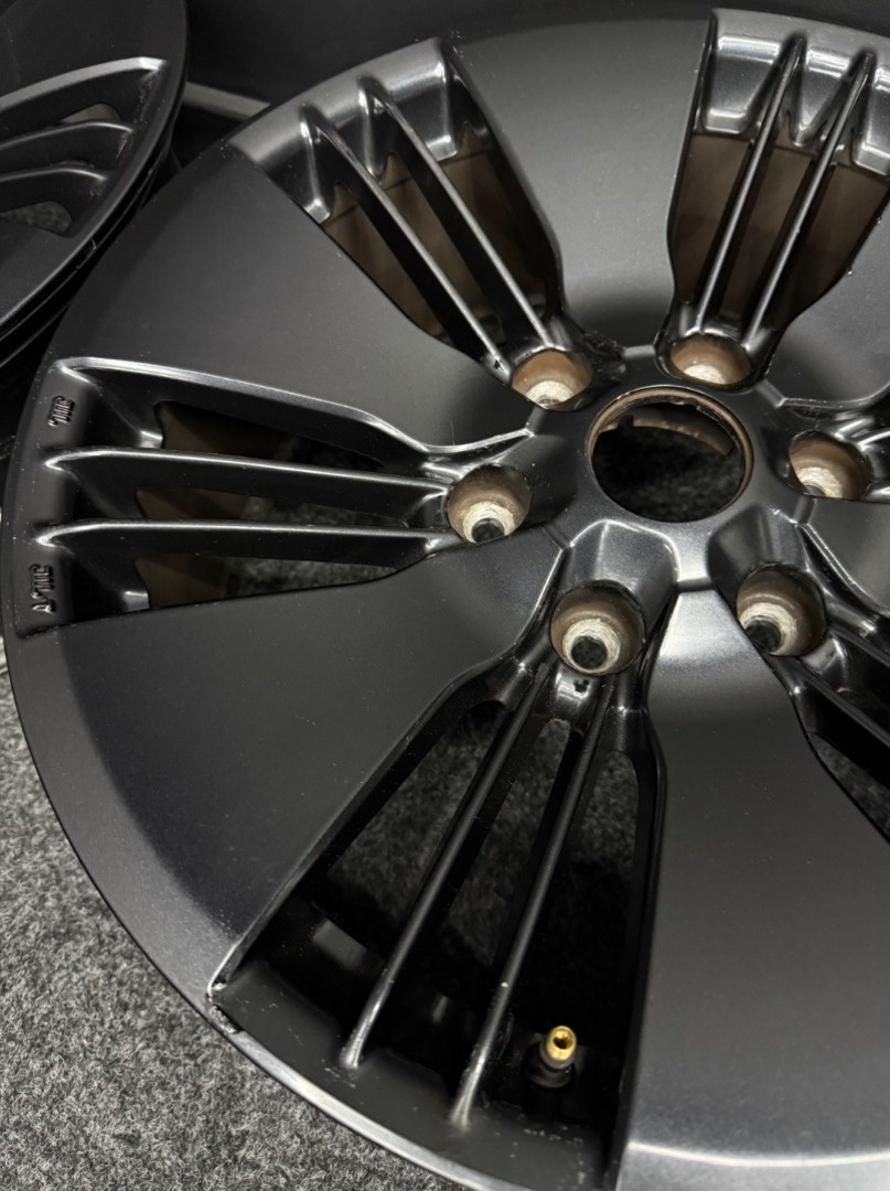 Alu ISUZU D-MAX 6x139.7 r18 - 6