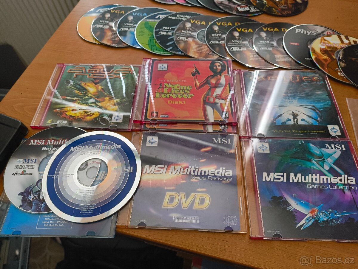 31x CD/DVD (GPU drivers, plné hry) - ASUS, MSI - 6