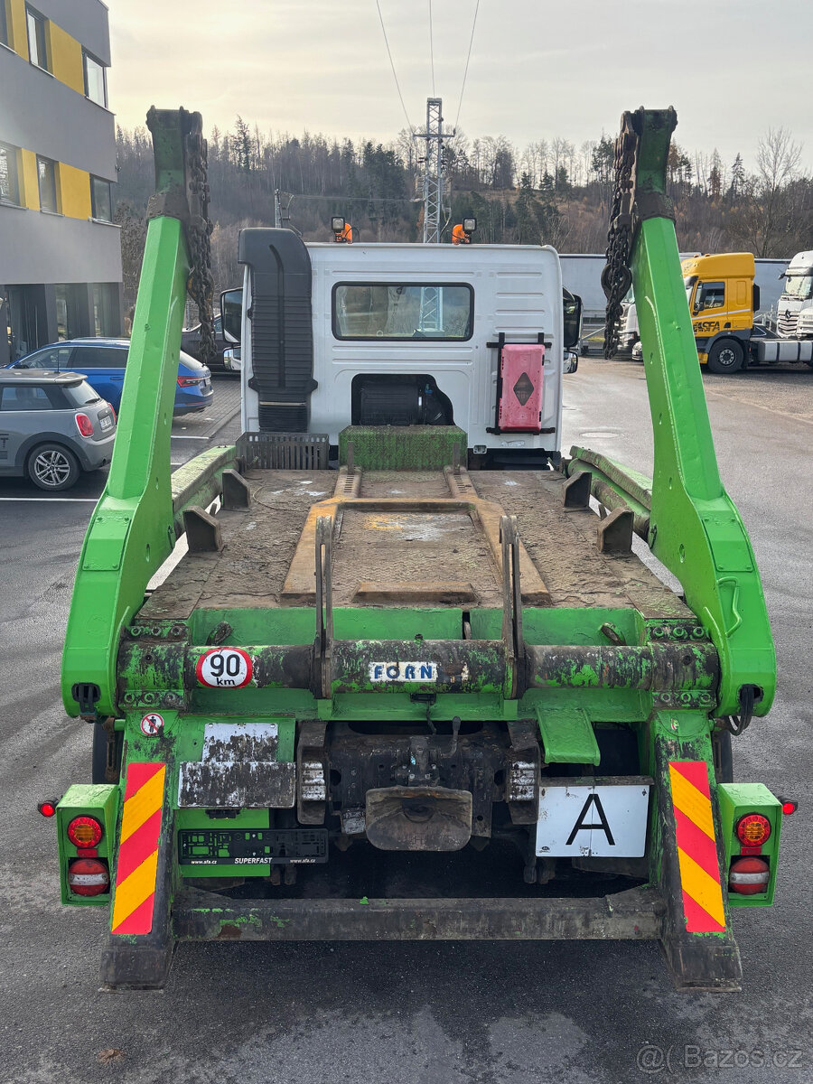 Prodám ramenový/řetězový nosič kontejnerů VOLVO FM EURO 6 - 6