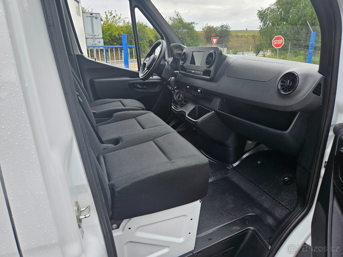 Mercedes-Benz Sprinter L4H2 6 míst 2.0 315 CDI 110 KW - 6