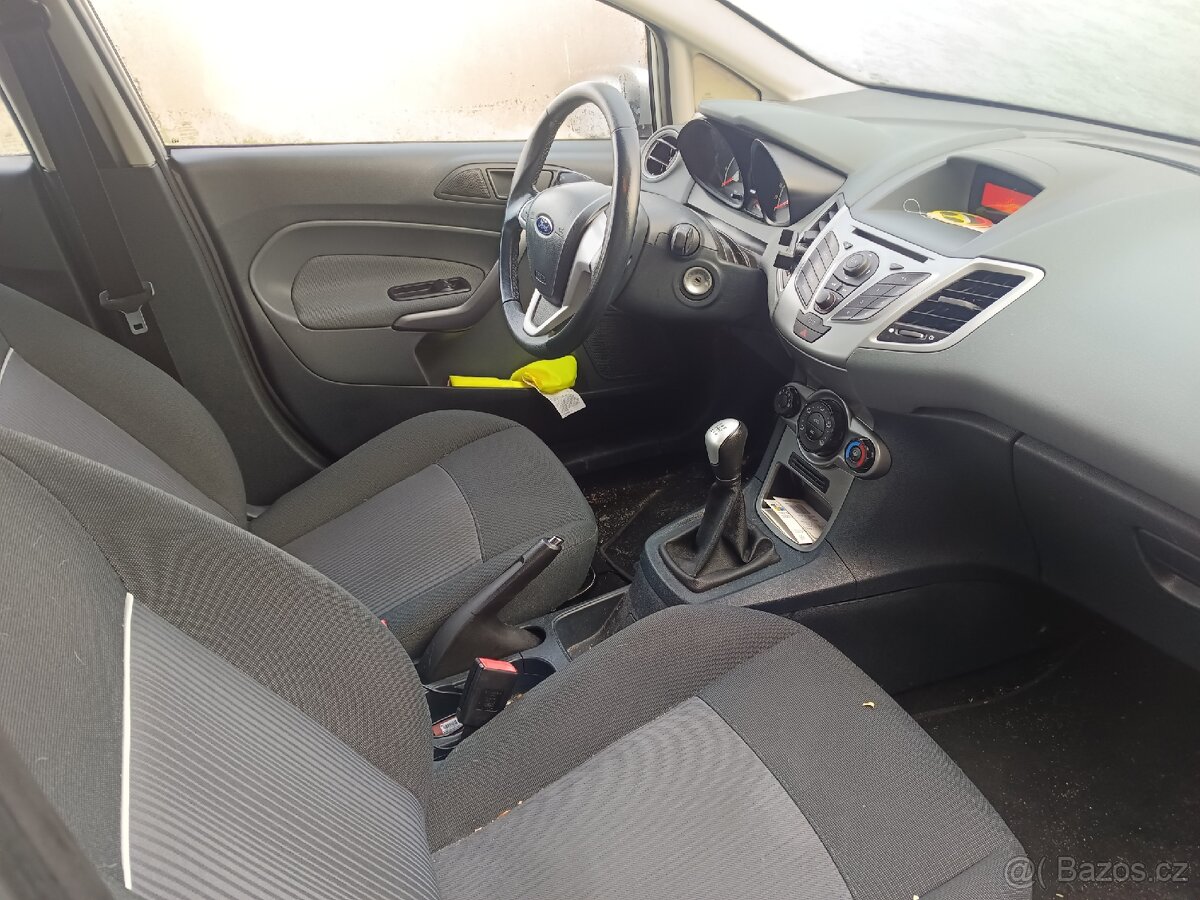 Ford Fiesta 1.25i - 6