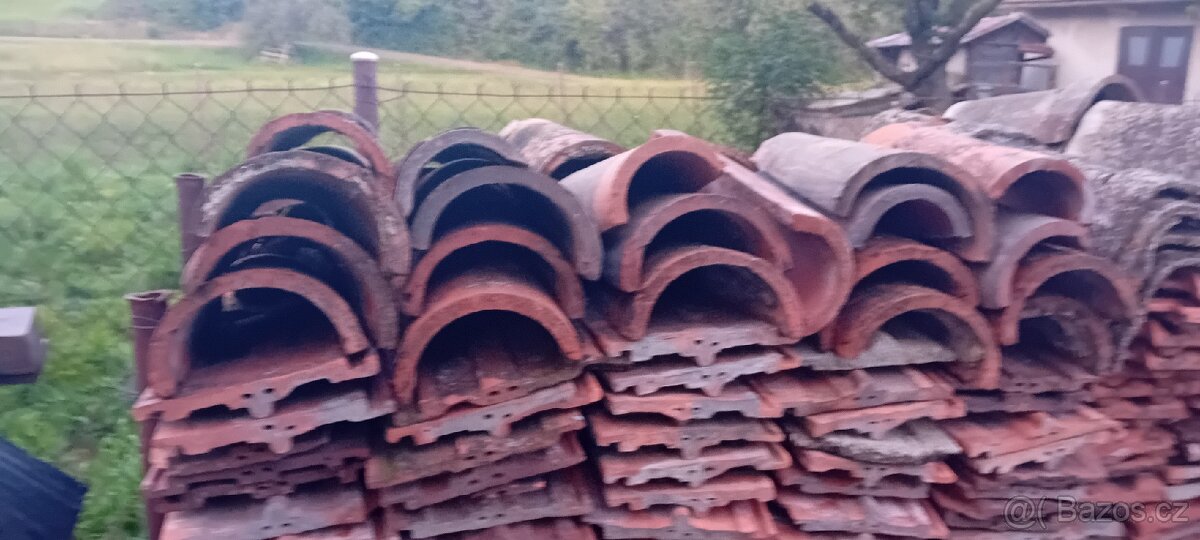 Hřebenáče na střechu různé - 6