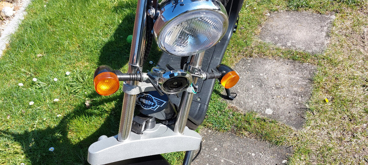 Elektroskútr Hecht COCIS - 6