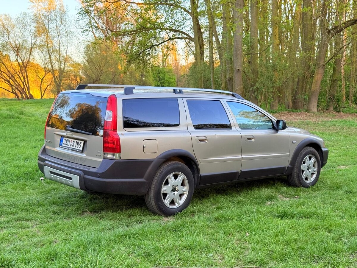 Volvo XC70 2.4 - 6