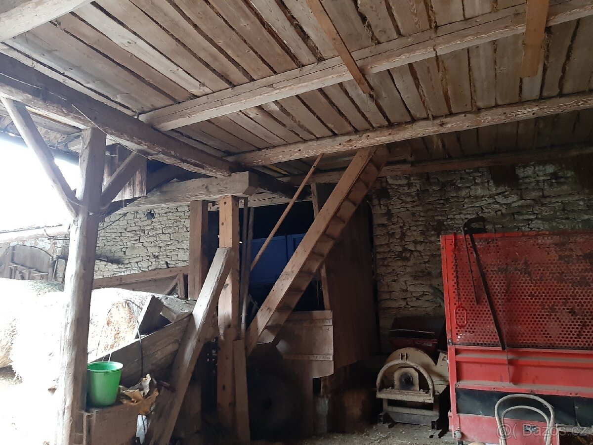 Staré trámy a prkna - 6