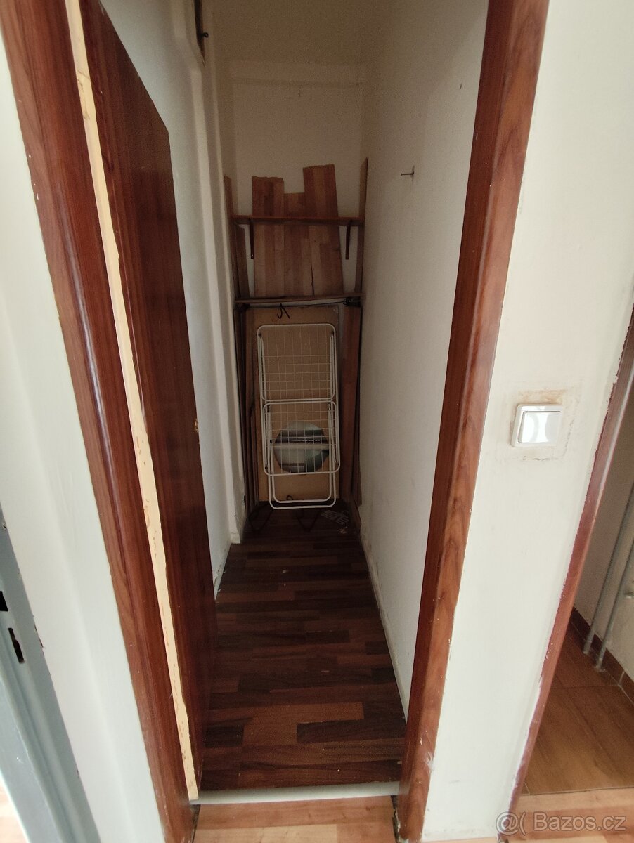 Pronájem bytu 1+1 v OV - 6