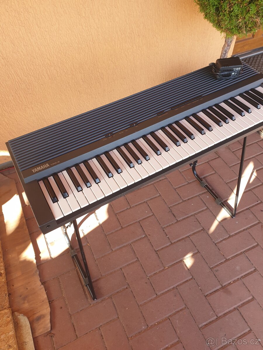 Klavír piano Yamaha YPR-8 - 6
