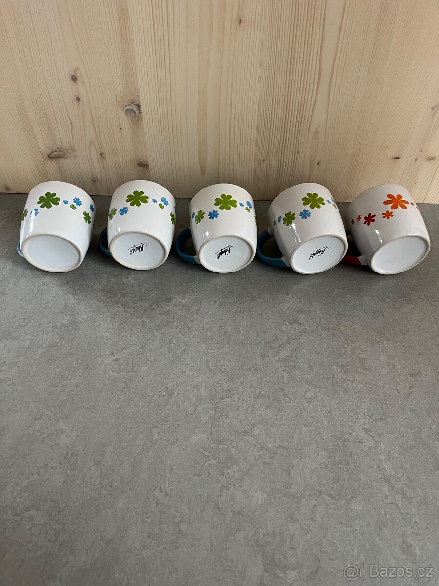 3x hrnek se jménem - 6