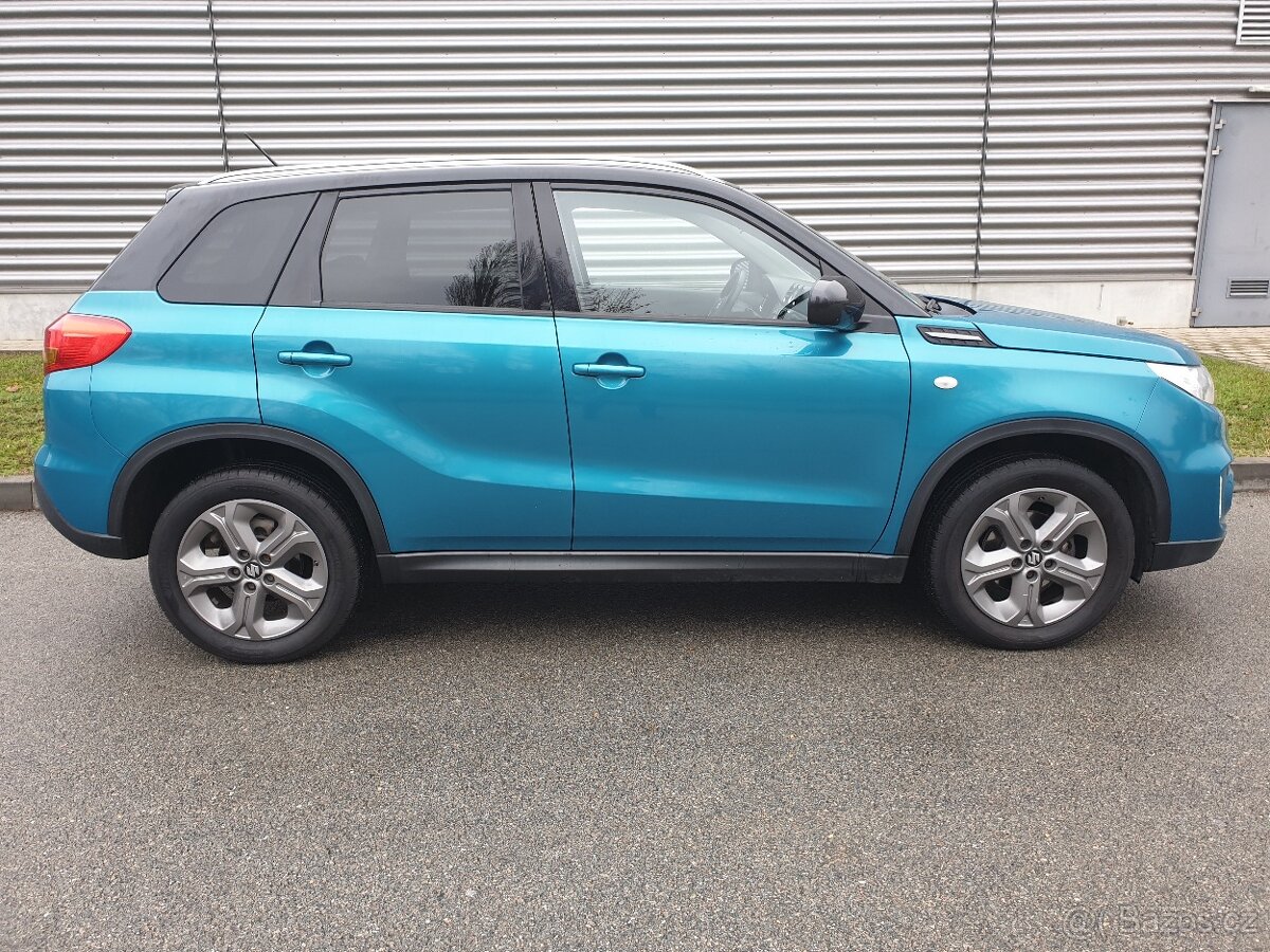 Suzuki Vitara 4x4 1.6i 88KW NAVI KAMERA Servis SUZUKI - 6