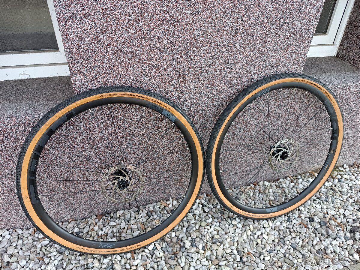 Cyklokrosové kolo Cube neuroad pro fe - 6