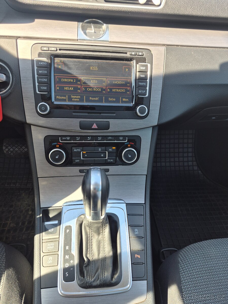 VW Passat 2.0 tdi - 6