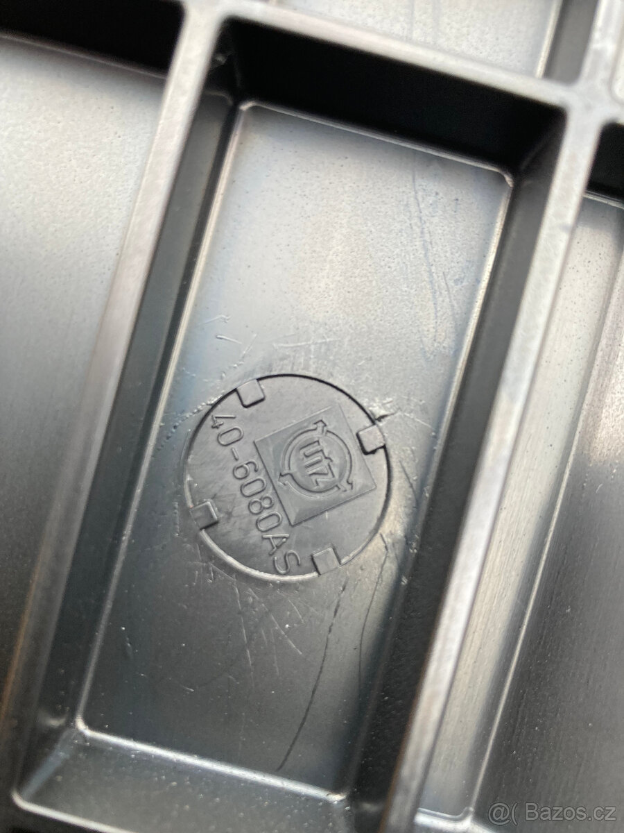 Ukládací box plastový, přepravka s víkem KLT 4622 za 200 kč - 6