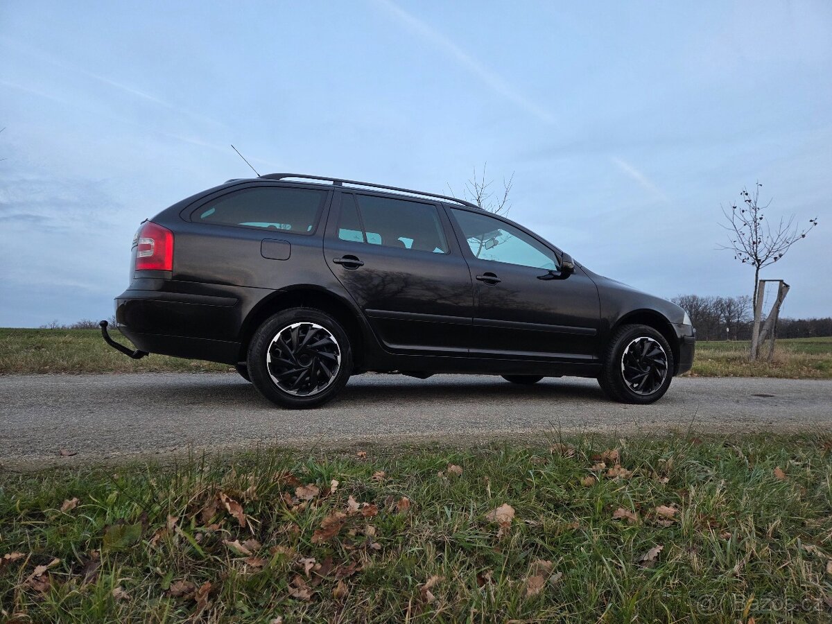 Škoda Octavia KOMBI - 4x4 - 2.0TDI - STK 12/2026 - 6