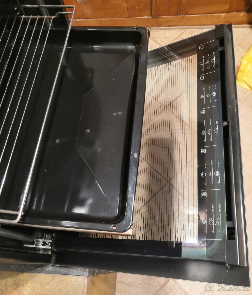 Vestavná trouba Beko 700kč - 6