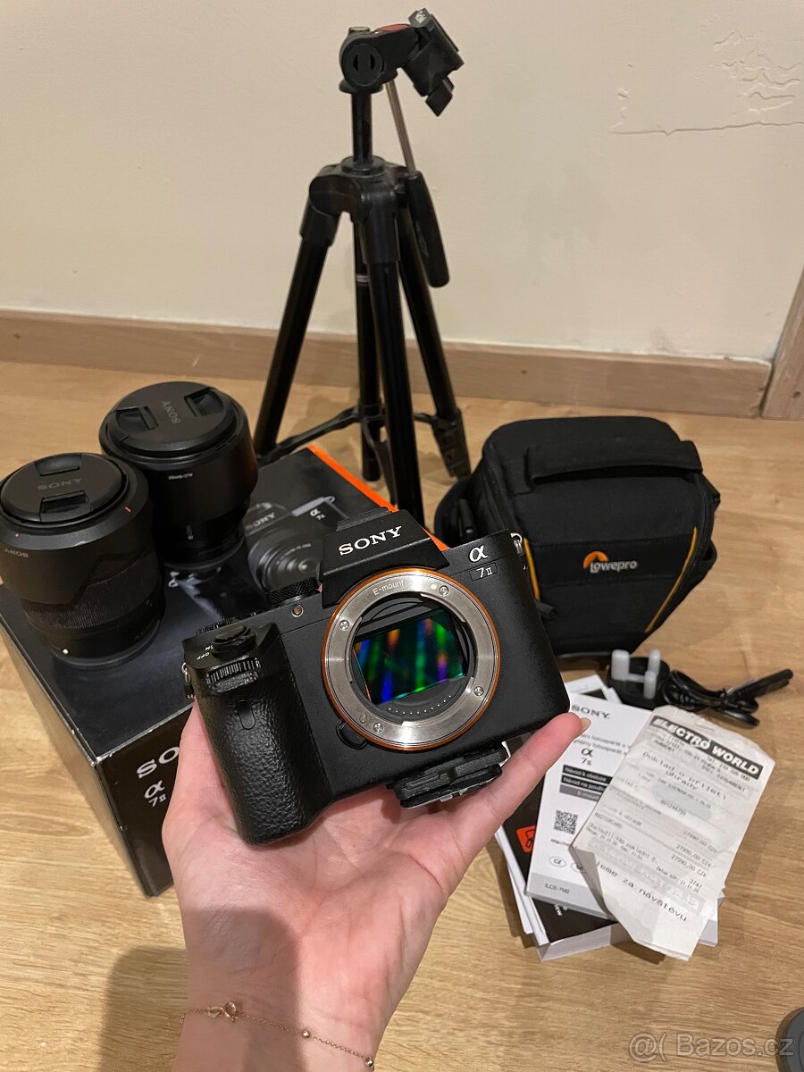 Sony A7 II + 2 objektivy a příslušenství - 6