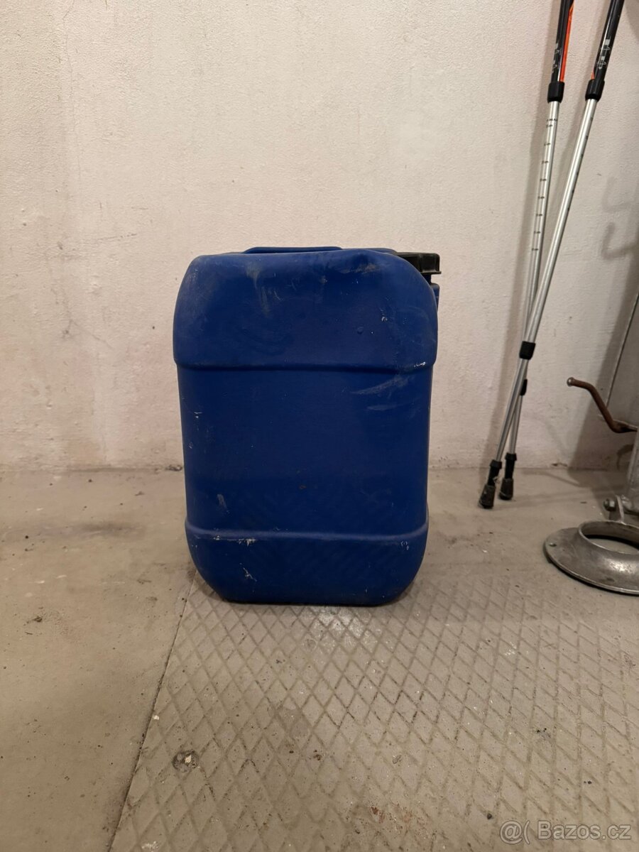 kanistr 20l - 6