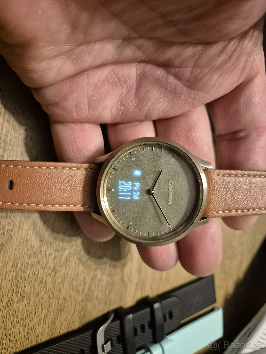 Garmin VIVOMOVE premium gold - 6