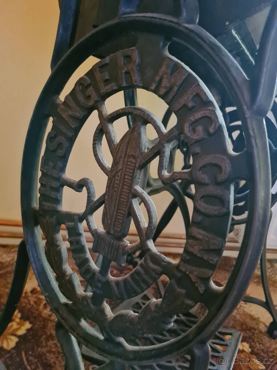 Singer historický šicí stroj - 6