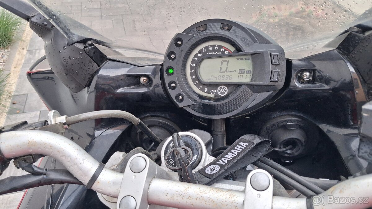 Yamaha fazer 600 - 6