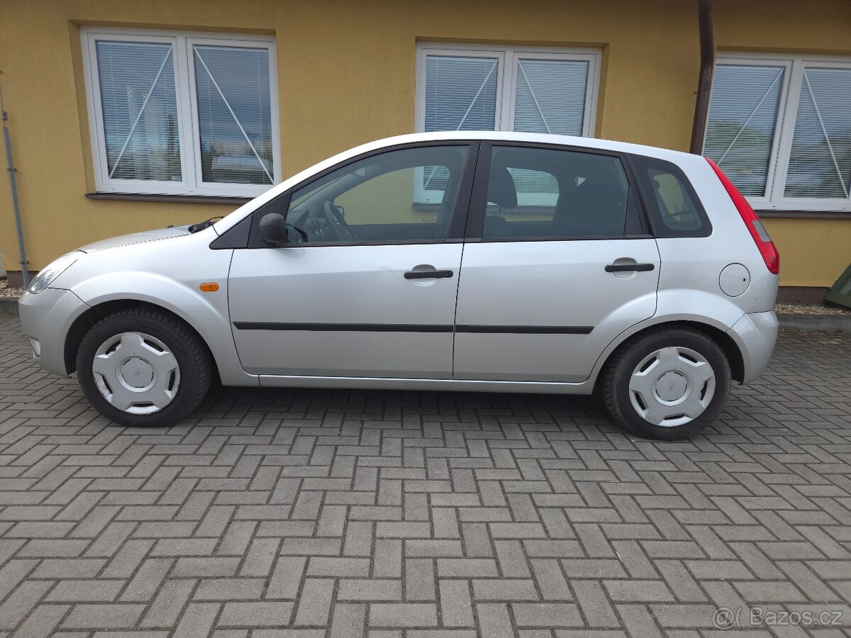 Ford Fiesta 1.3 benzín klima - 6