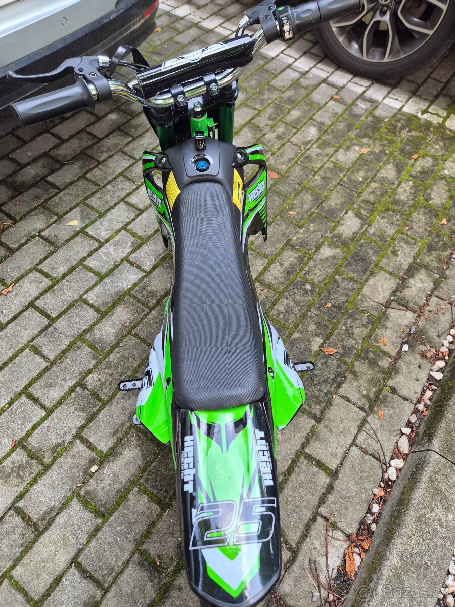 Dětská elektromotorka HECHT - 6