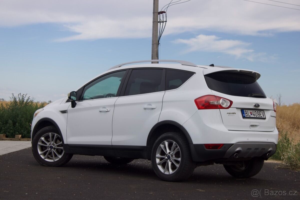 Ford Kuga 2.0 TDCi Titanium AWD / 103kW / M6 / 2013 - 6