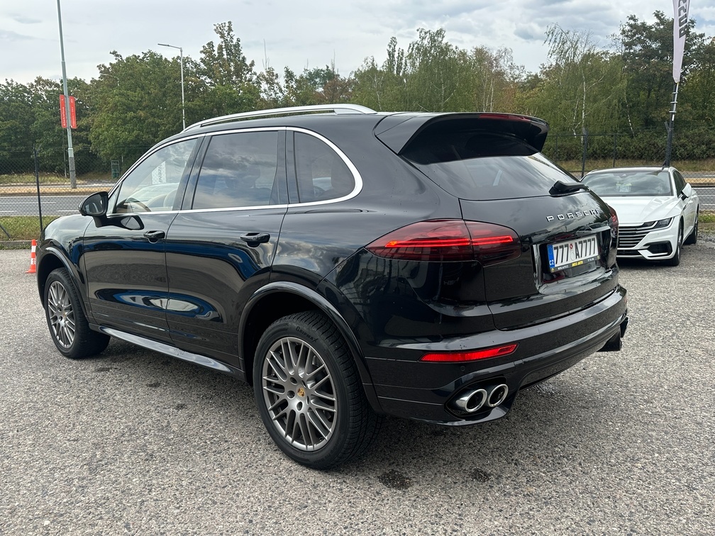 Porsche Cayenne 2016 - 6