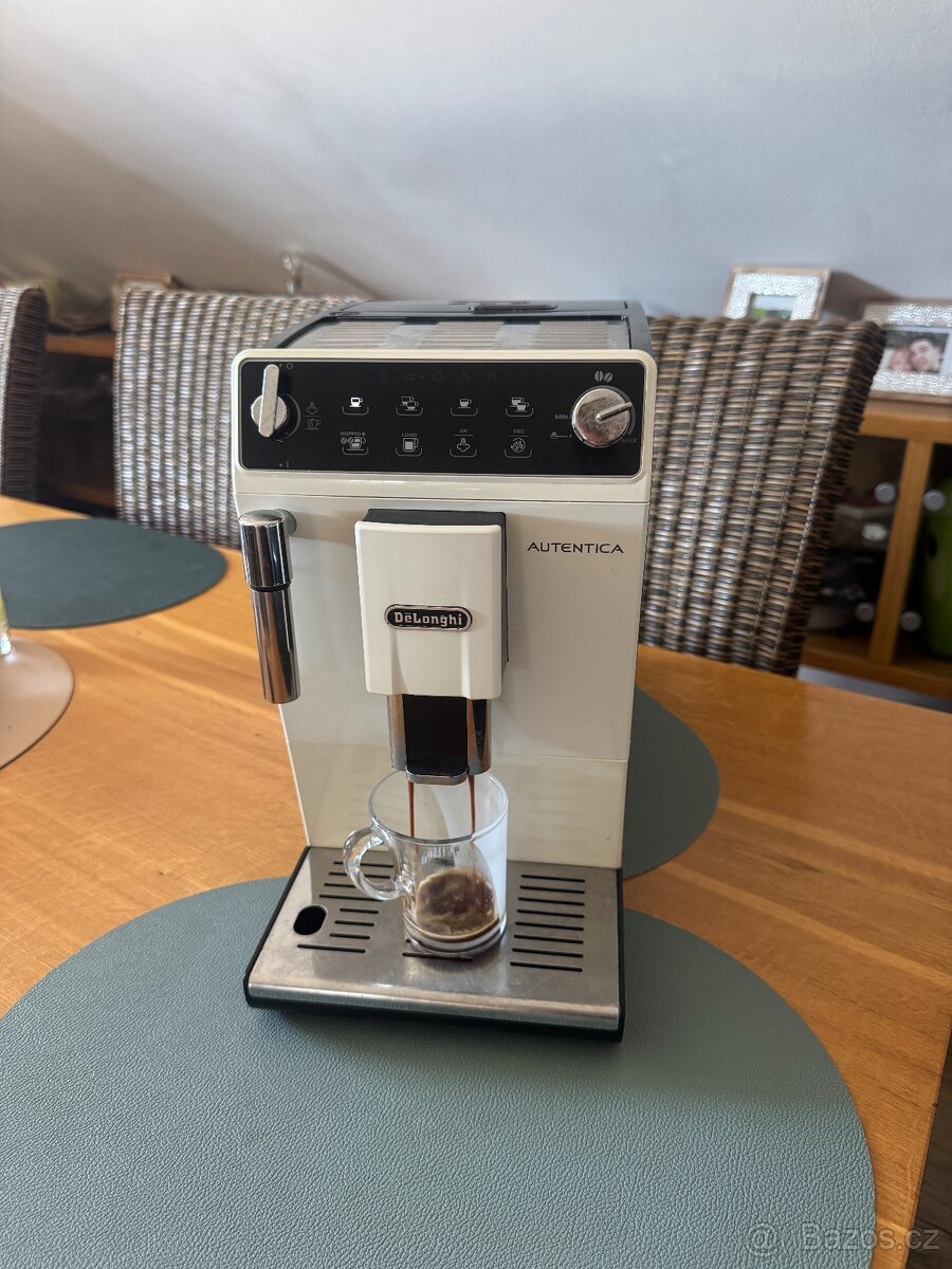 Automatický kávovar delonghi autentica bílý - 6