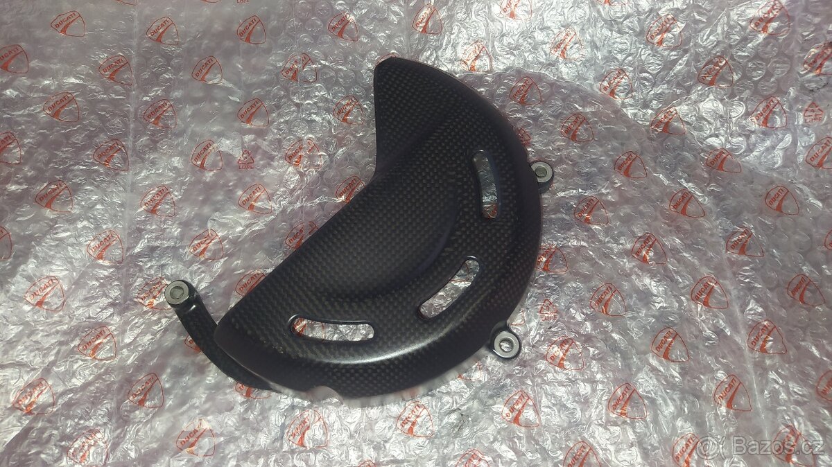 Karbonový kryt spojky panigale v4 - 6