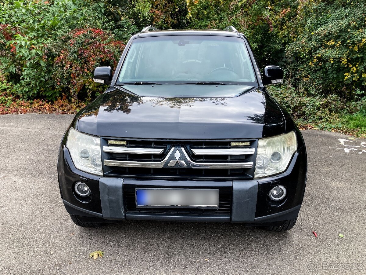 Mitsubishi Pajero 3,2 DID - NIŽŠÍ CENA - 6