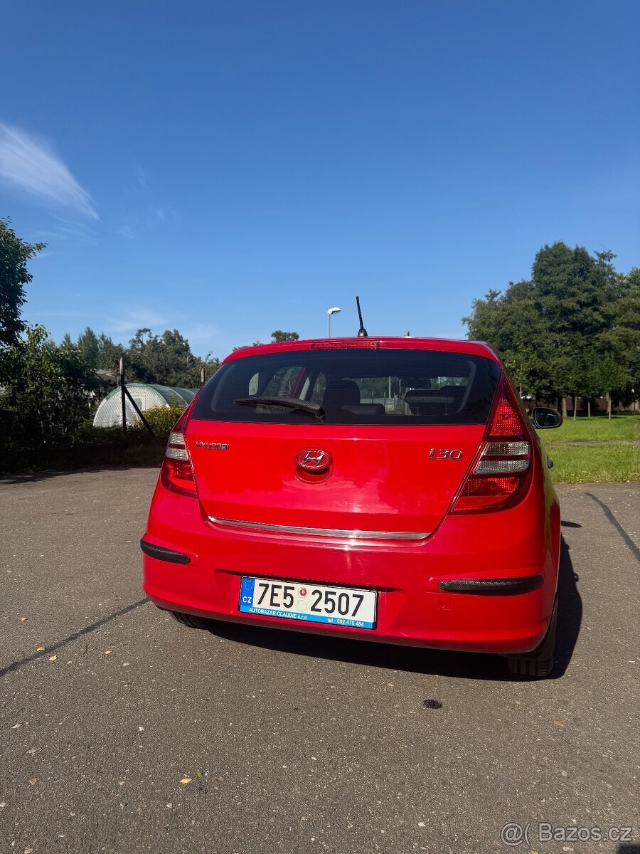 Hyundai I 30 1,4 i 16 V - 6