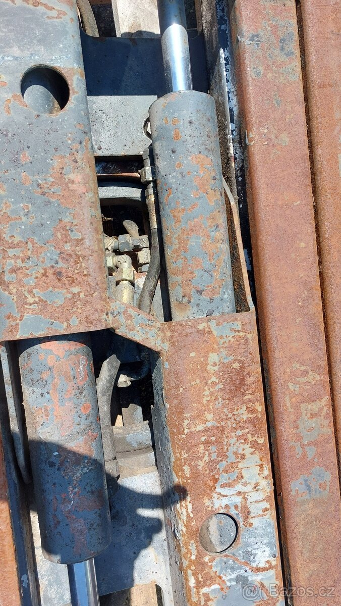 Otočné zařízení pro VZV - 6