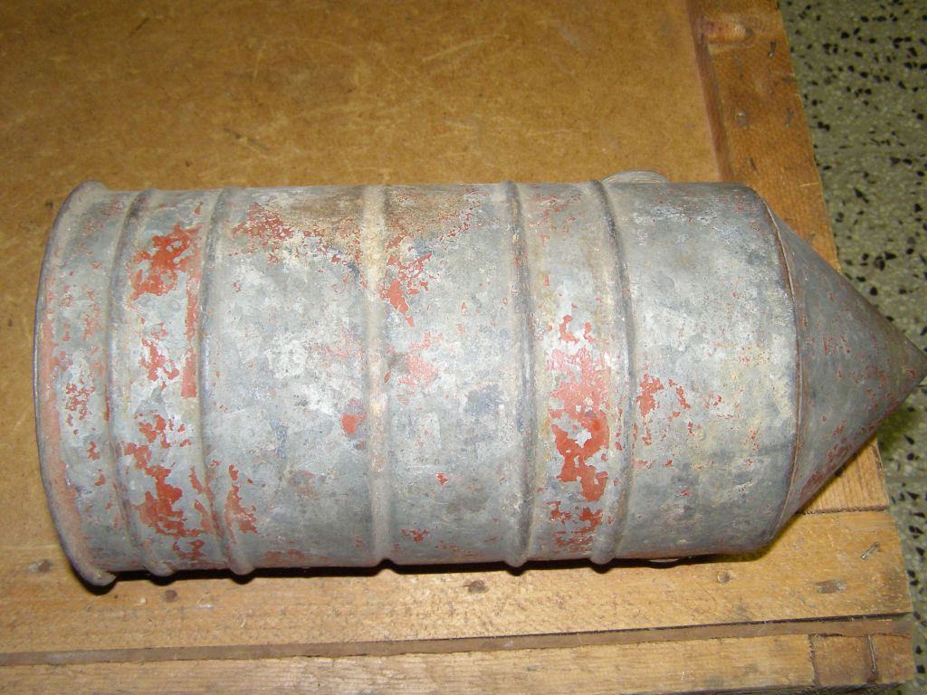 Prodám palivovou nádržku ze Slavie 3 HP - 6