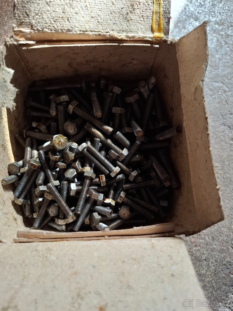 Šouby, matky, podložky - 6