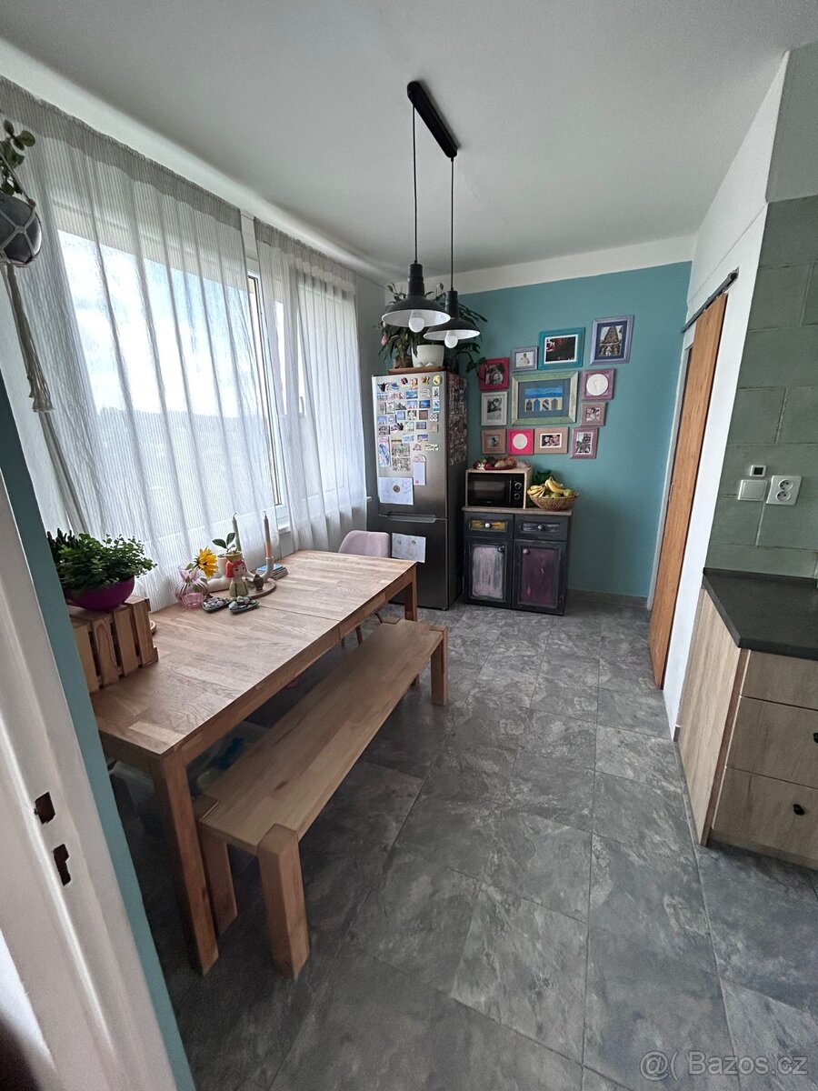 Prodám panelákový družstevní byt 4 + 1 - 6