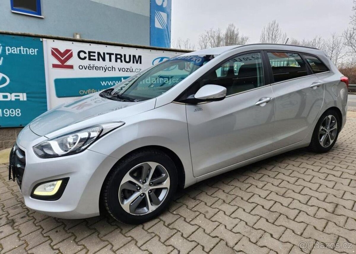 Hyundai i30 1.6-spotř.5l/100km - 6