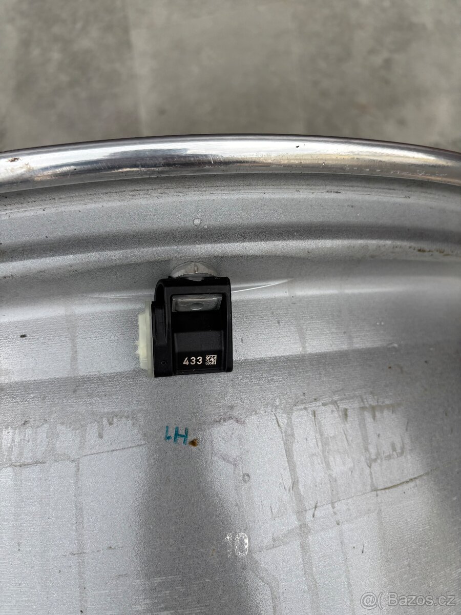 Mercedes R21 GT AMG 4door Alu 5x112 Dvourozměr - 6