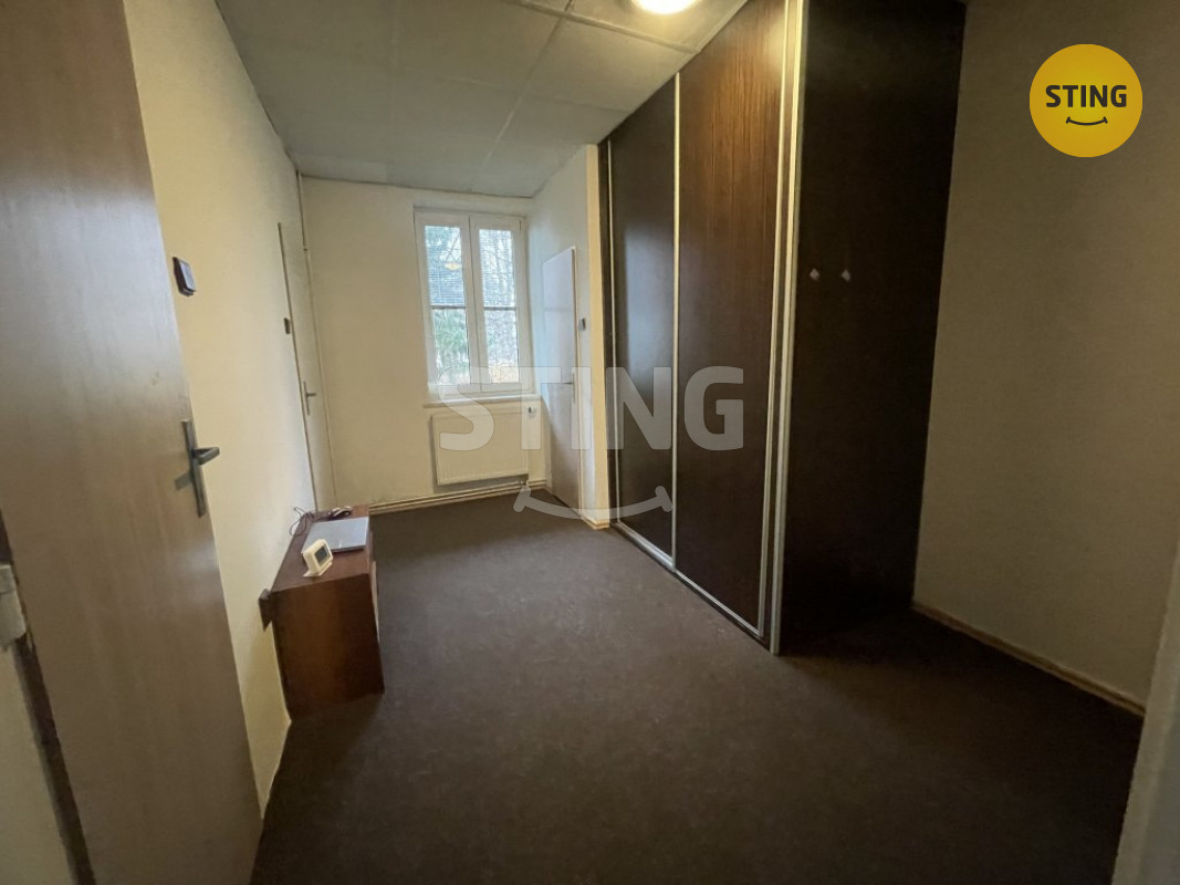 Pronájem bytu 1+1, 50 m2 se zahradou, ulice Poděbrad, 134118 - 6