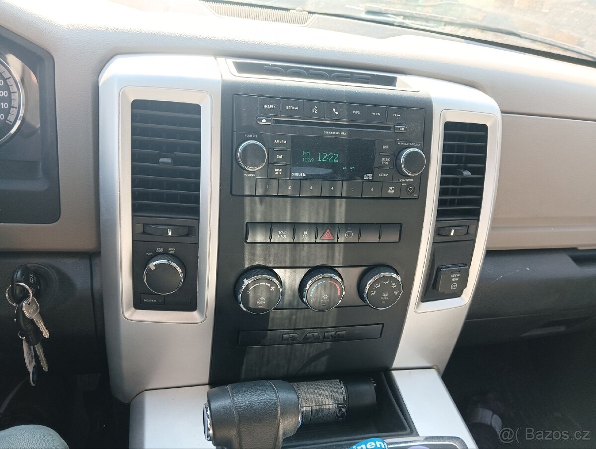 Prodám Dodge RAM 1500 - 6