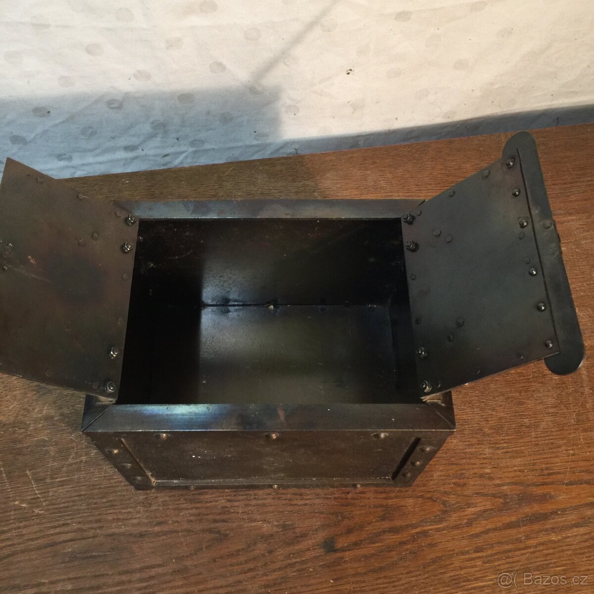 kovaná skříňka trezor pokladna poklad kovová truhla - 6
