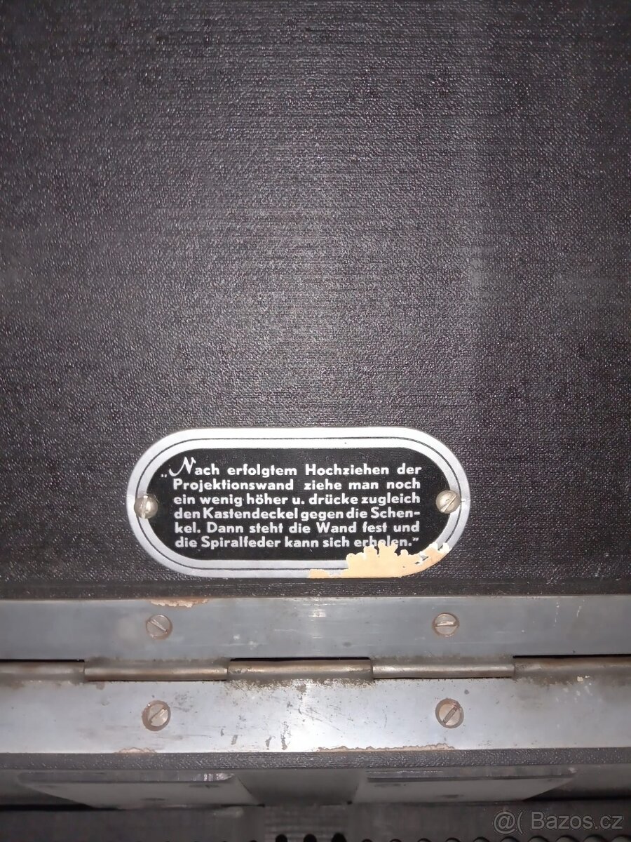 Promítačka s plátnem - 6